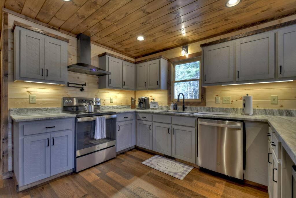 Rosewood Retreat - Hot Tub Fire Pit Pool Table Villa Blue Ridge Exterior foto